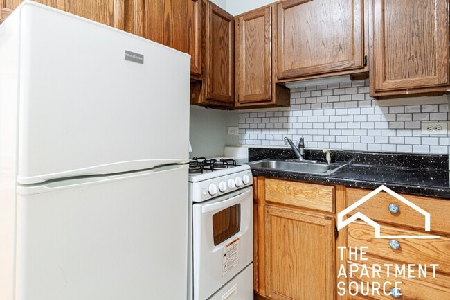 Photo - 511 W Melrose St Unit 311