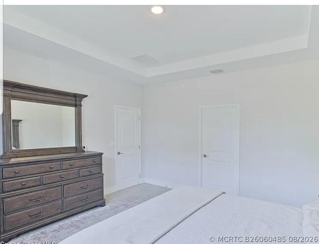 Photo - 951 Sareta St SE