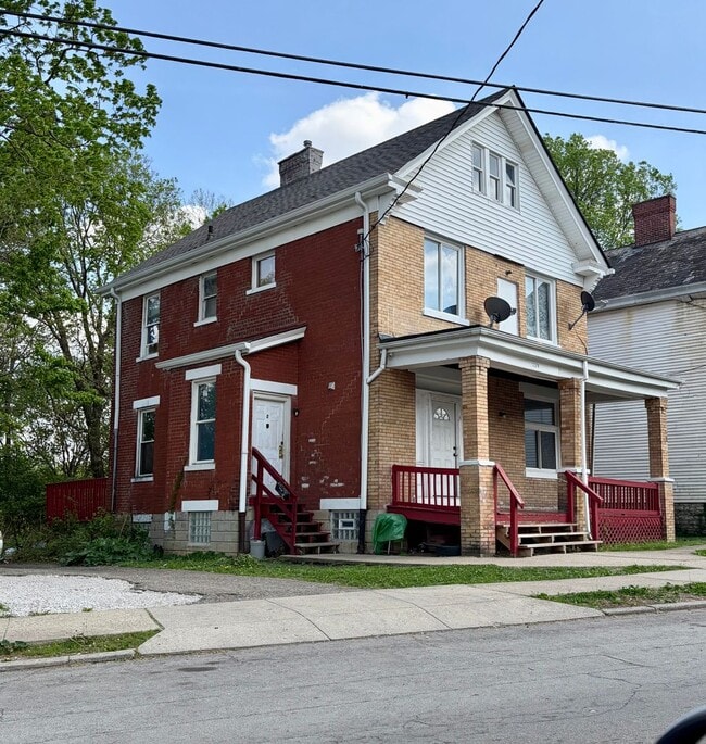 Building Photo - 1224 Ross Ave Unit 1224-1