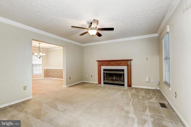 Photo - 6263 Woodcrest Dr