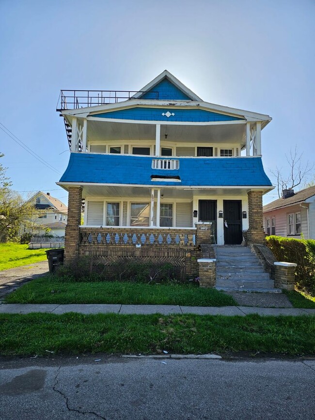 Photo - 3685 E 143rd St Apartamento Unidad 2