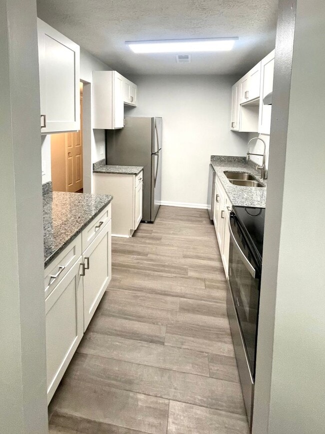 1711 Apartments