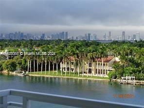 Photo - 5600 Collins Ave Condominio