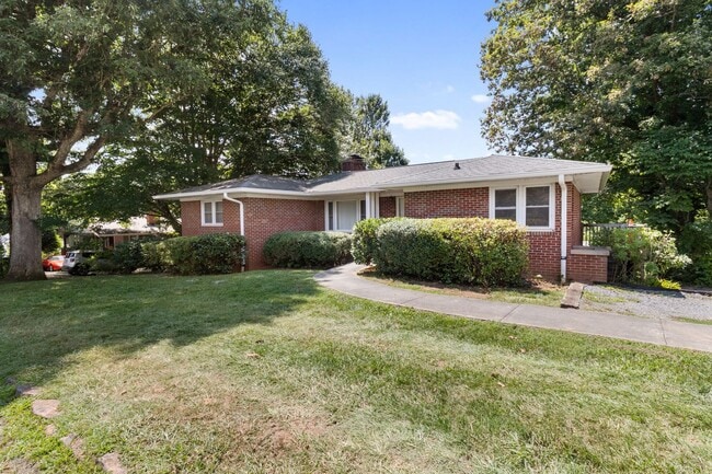 Photo - 559 Bailey St Unit A