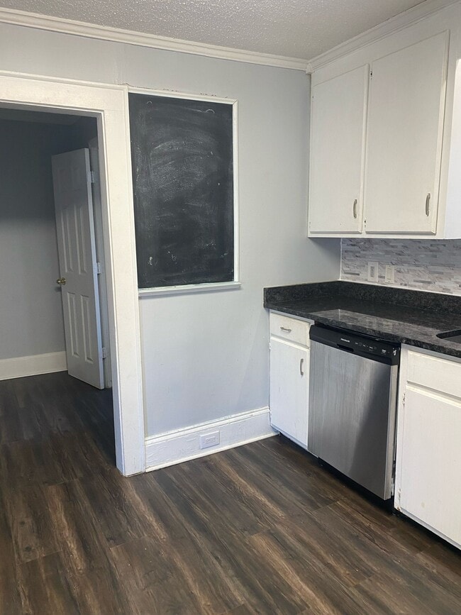 Photo - 223 N Beaver St