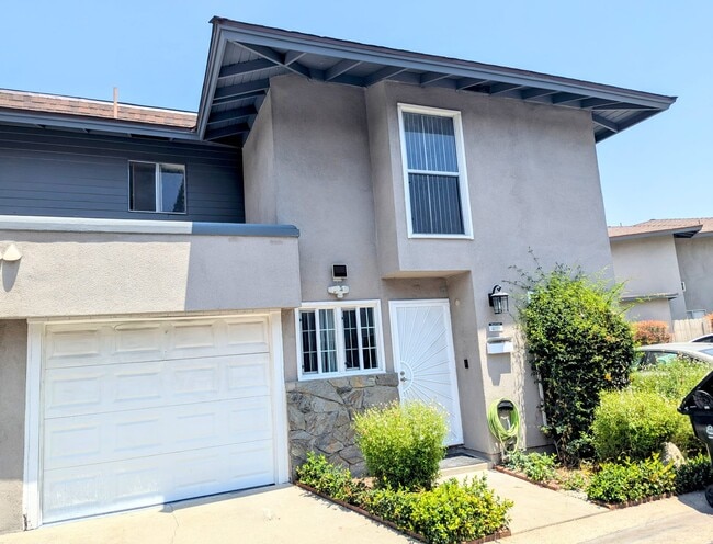 Photo - 4019 Bryant Ct Townhome