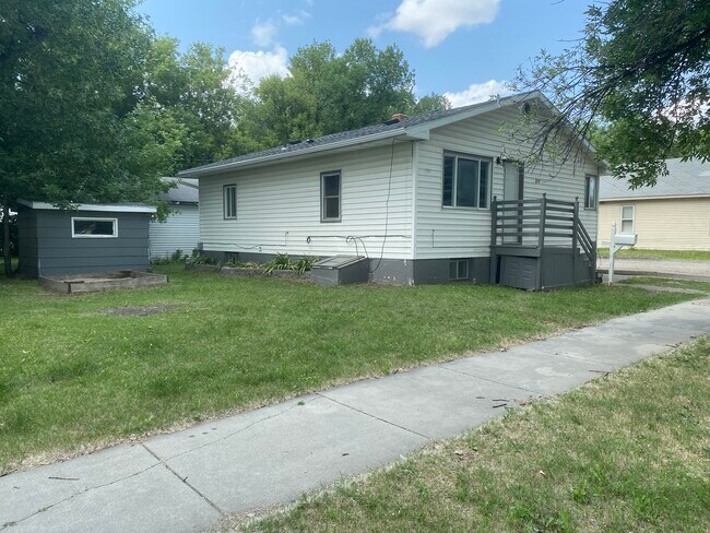 Photo - 209 N 10th St House