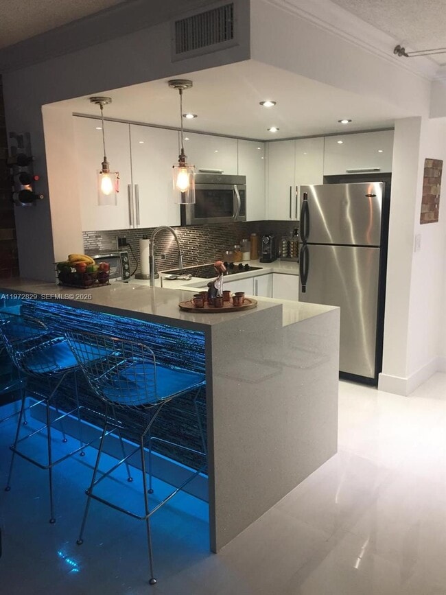 Photo - 665 NW 85th Pl