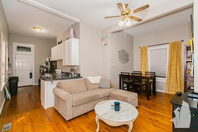 Building Photo - 1 bedroom in Chicago IL 60642 Unit 1R