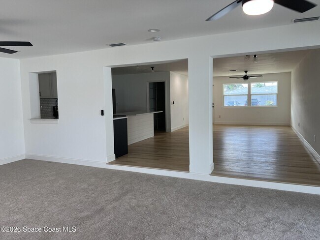 Photo - 751 Burman Ln NE