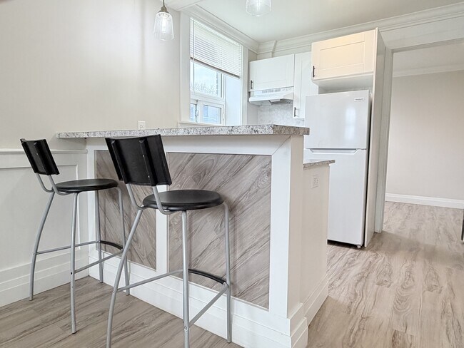 Photo - 1495 Gladstone Ave Unité 101