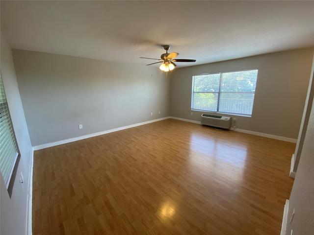 Building Photo - 701 W Sycamore St Unit 203 Rental
