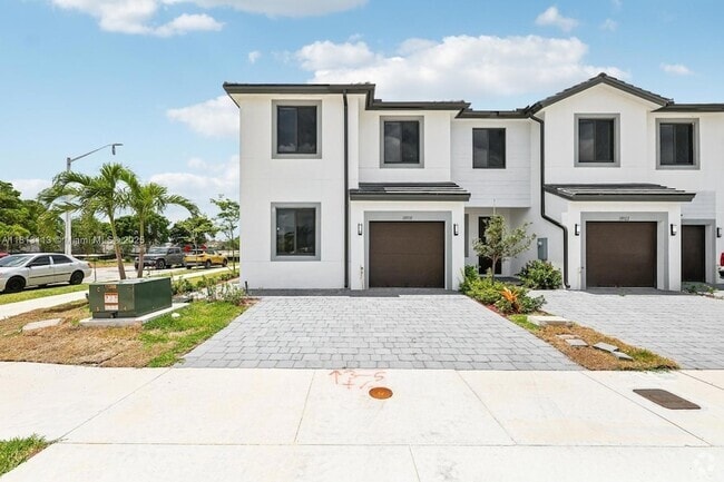Building Photo - 1280 N Flagler Ave Rental