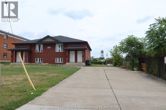Photo - 680 Cameron Ave Unit 4
