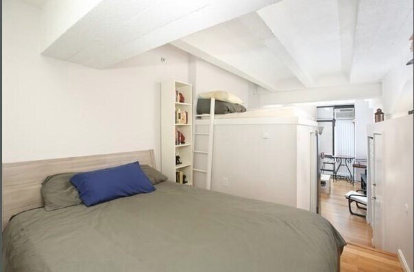 Photo - 12 Stoneholm St Unit 415