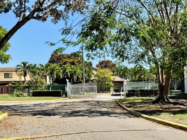 Photo - 3610 SW 114th Ave Unidad 4-202