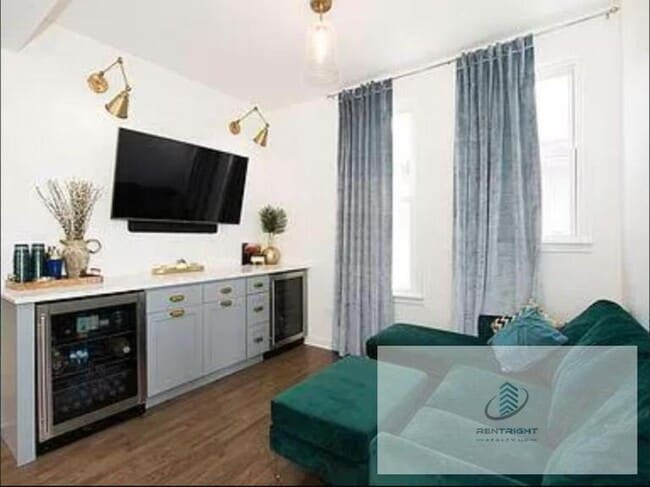 Photo - 3 bedroom in Chicago IL 60618 Unit 2