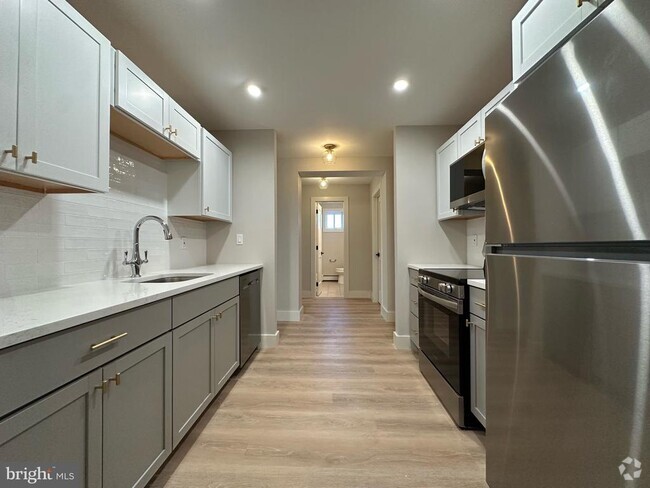 Building Photo - 200 Spruce St Unit A30 Rental