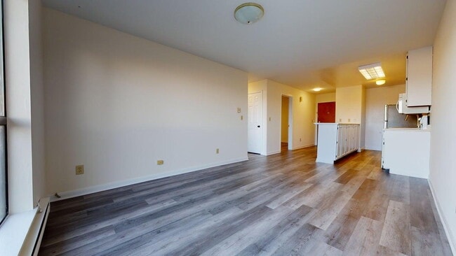 Photo - Charming 2BD/1BA Apartment in Prime Neighborhood with Parking Unit 102