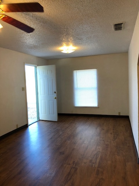 Photo - 820 S Avenue A