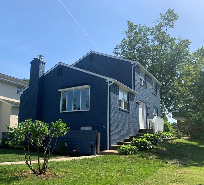 Front View - 150 S Lecato Ave House