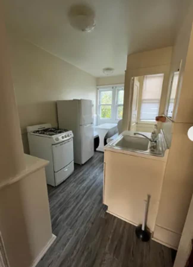 Photo - 361 W 22nd St