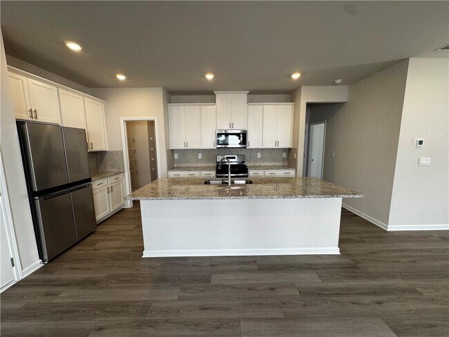 Photo - 2357 Whitworth St