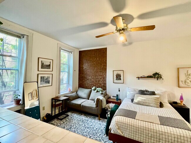 Photo - 1026 Washington St Unit 2R