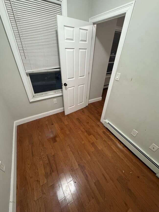 Photo - 12 Chelsea St Unit 2