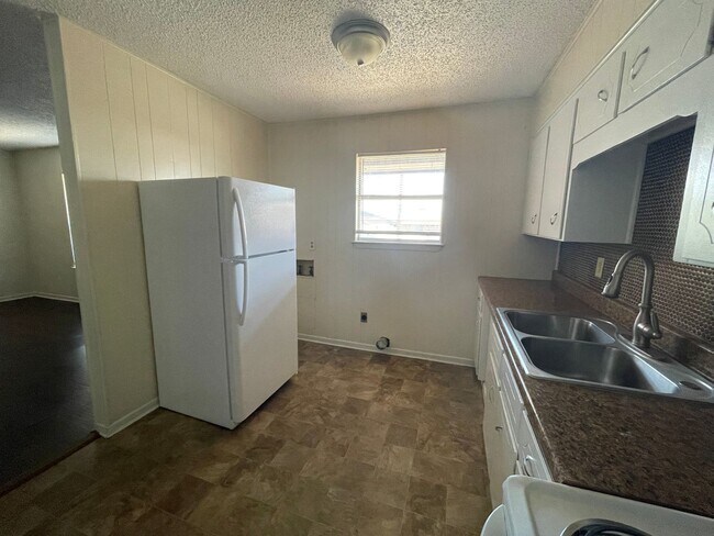 Photo - 425 W Avenue C Unidad 6