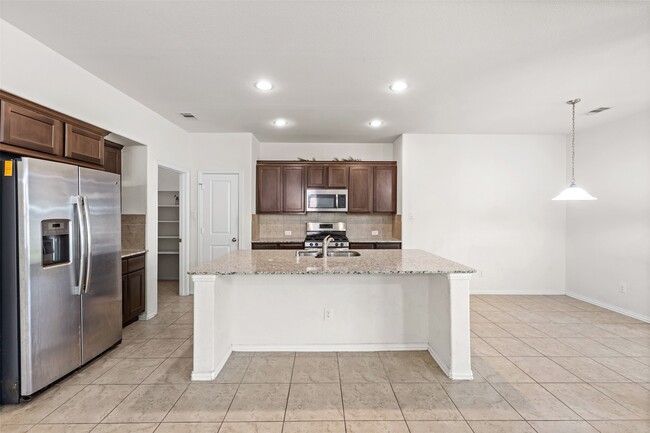 8410 Green Paseo Pl