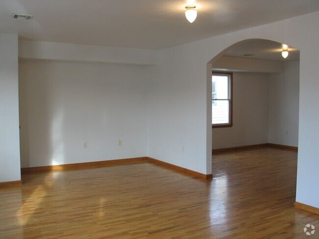 Building Photo - 77 Sumo Village Ct Rental