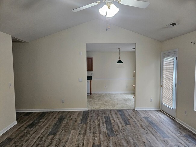 Photo - 1474 Bromwich Dr