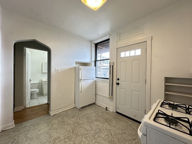 Photo - 4333 N Wolcott Ave Unit 4333 N Wolcott