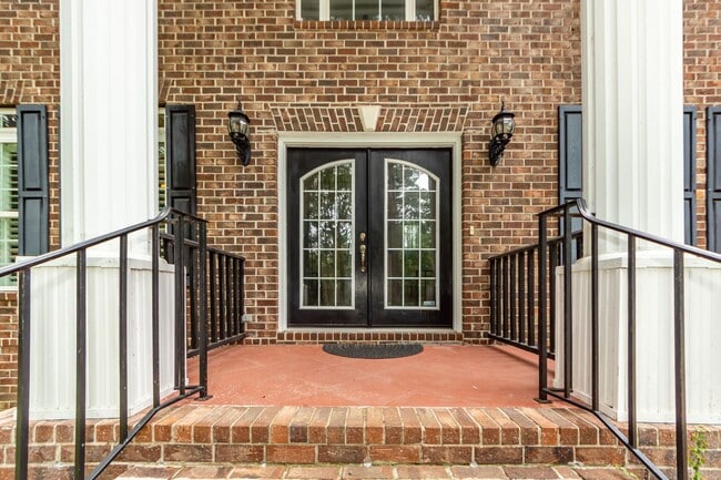 Photo - 5 Bedroom, 3.5 Bathroom Home in Dunes West - Mt Pleasant
