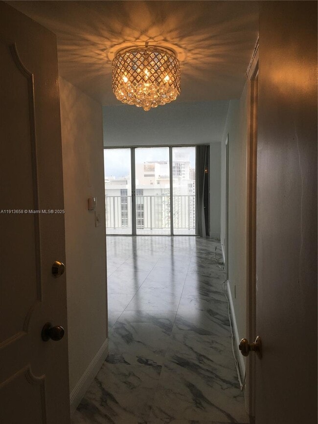Photo - 5838 Collins Ave Unit PH-F