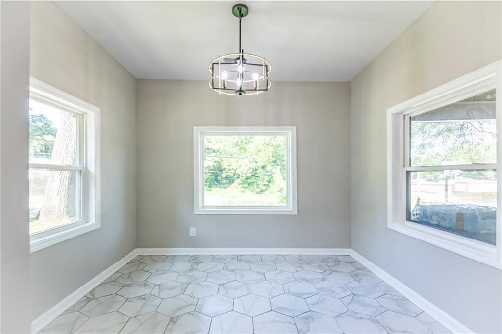 Photo - 557 Chappell Rd NW
