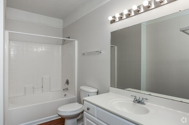 1HAB, 1BA - 800 ft²