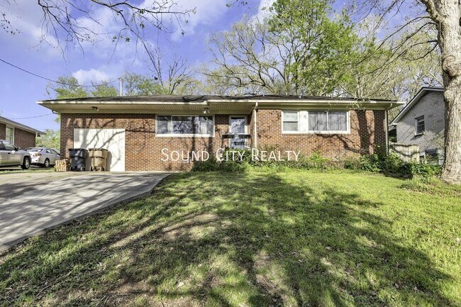 Photo - 6232 Henry Ford Dr