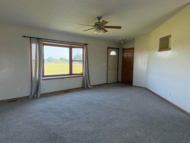 Photo - 35270 W Walker Rd