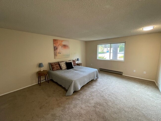 Photo - Charming 2 Bedroom Condo in the Heart of T...