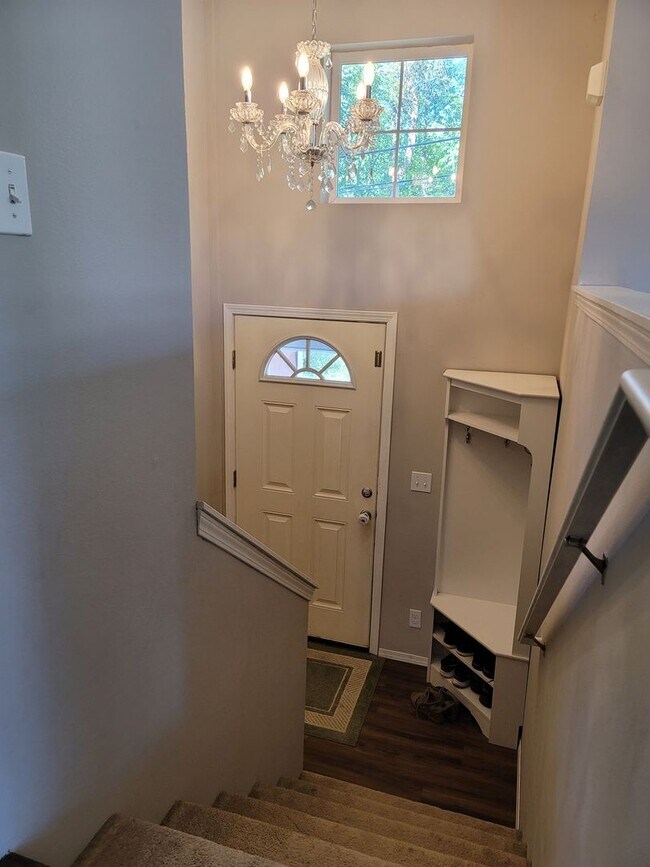 Photo - 4 Bedroom Home in Great Kingston Location!