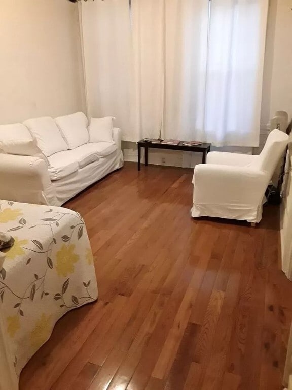 676 St Nicholas Ave Unit 3
