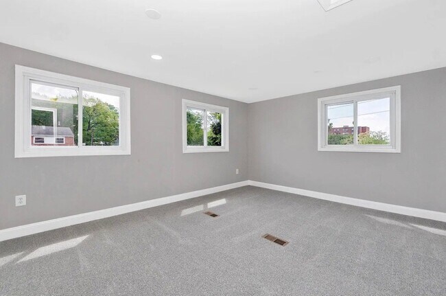 Photo - 2100 Ashburton St Unit 2100 Ashburton