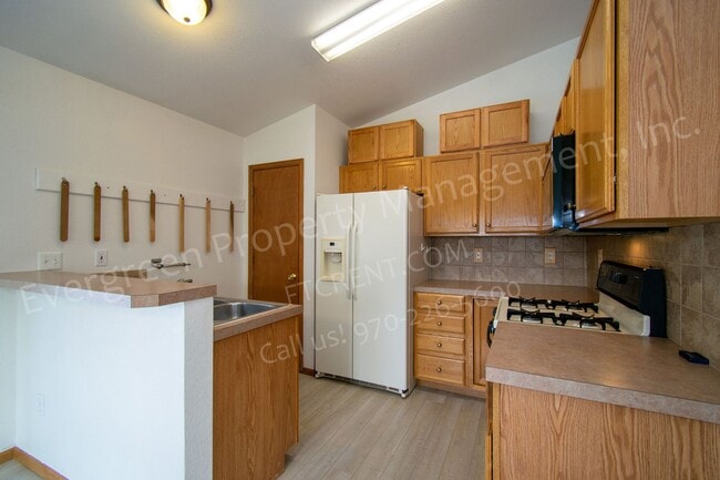 Photo - 2302 Turquoise St