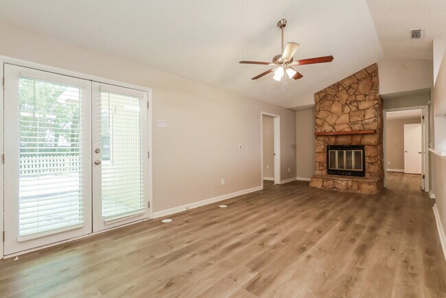 Photo - 6847 Coralberry Ln N Casa