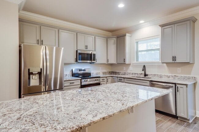 Photo - 856 Leeward Dr