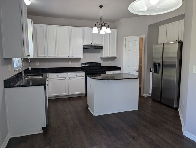 Photo - Beautiful 4 bed, 2.5 bath home in Indian T...