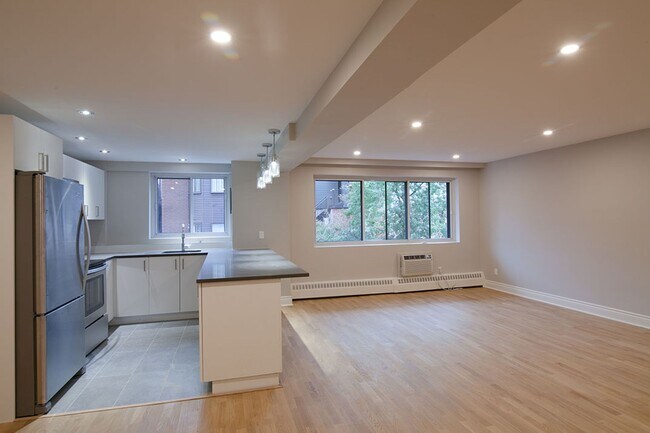 Photo - 3421 Rue Drummond Unit 28