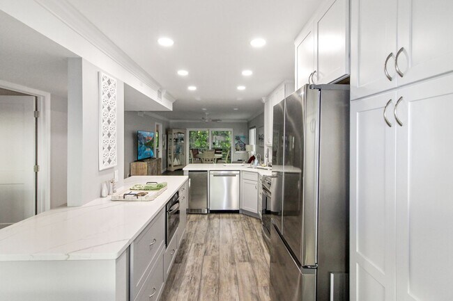 Photo - Bella Costa Seasonal Condo for Rent Unit 304